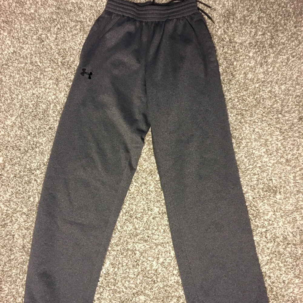 Grey under armour sweat pants